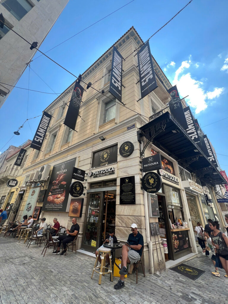 Cuộc sống nhà đầu tư Golden Visa Hy Lạp tại Athens